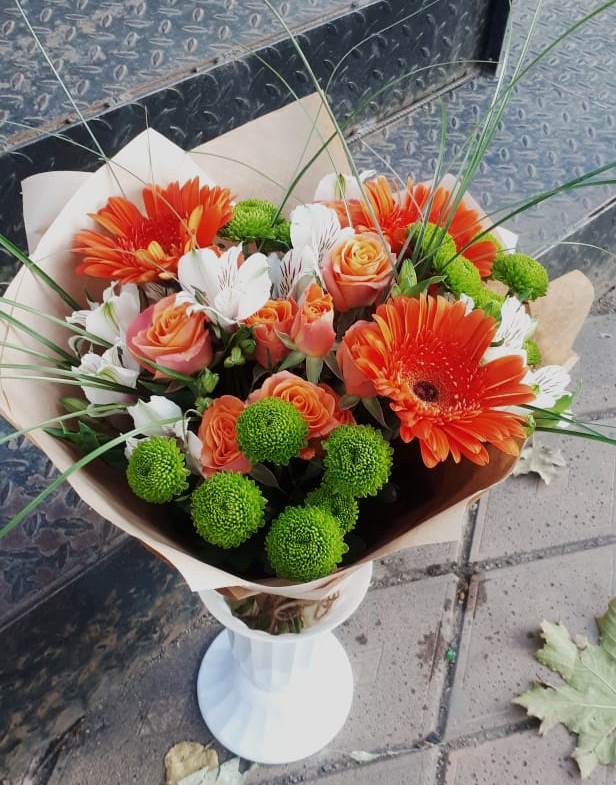Букет цветов из: Герберы, Хризантемы, Альстромерии и Розы в Курчанской