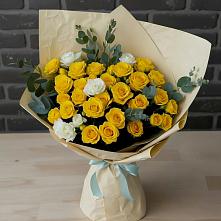 Букет цветов из:  Розы в Курчанской