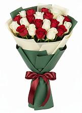 Букет Микс из красных и белых роз #REPLACE_PRED# Курчанской