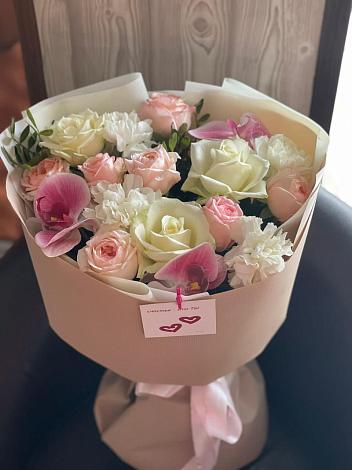 Букет цветов из: Орхидеи, Розы и Гвоздики в Курчанской