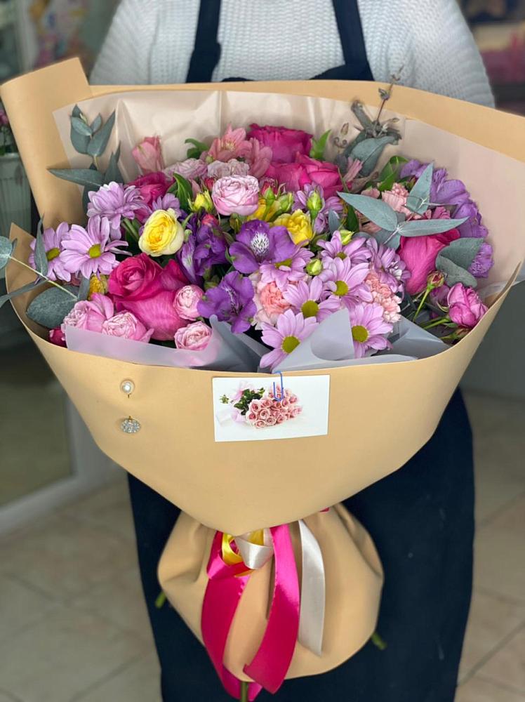 Букет цветов из: Хризантемы, Гвоздики и Альстромерии в Курчанской