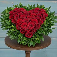 Цветочная композиция из Розы в виде сердца в Курчанской