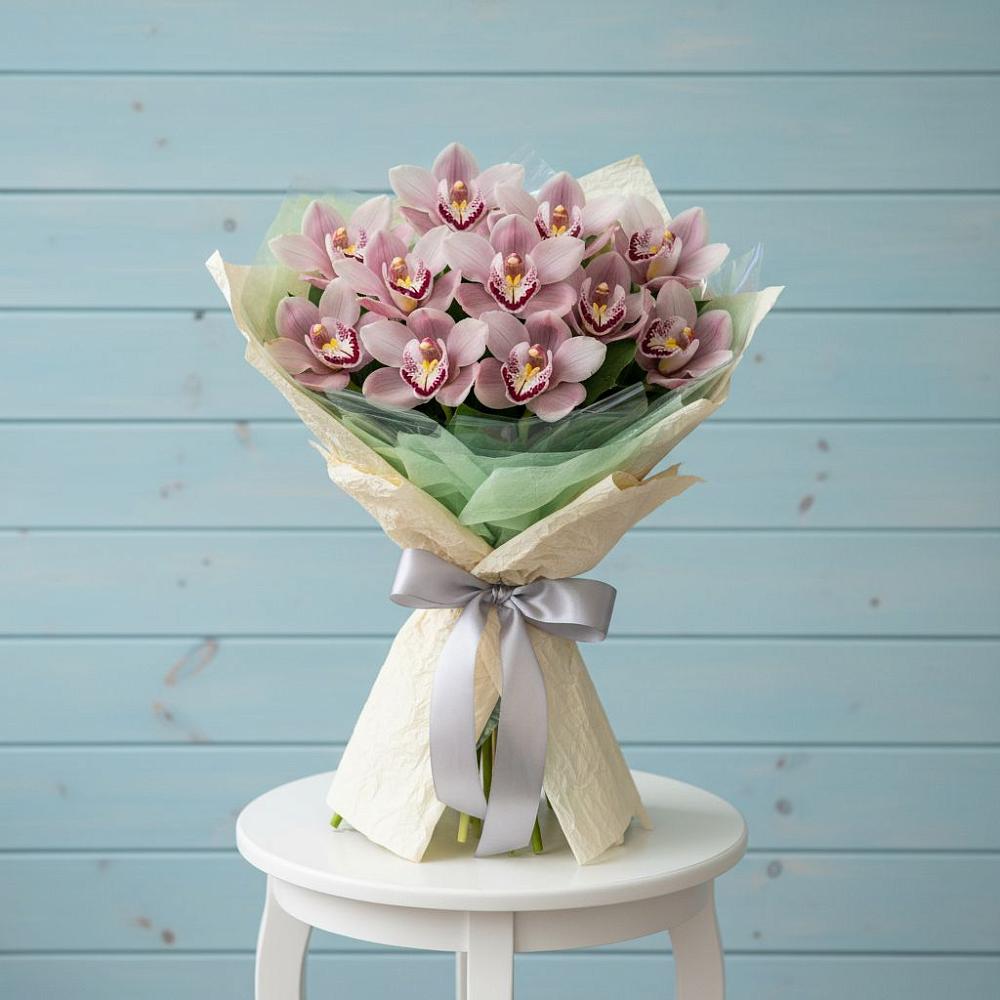 Букет цветов из: Орхидеи и Розы в Курчанской