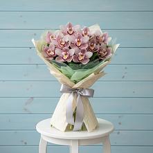 Букет цветов из:  Орхидеи и Розы в Курчанской
