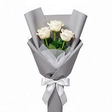 Букет 3 белые розы в Курчанской