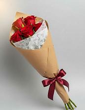Букет цветов из:  Розы в Курчанской