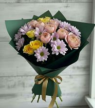 Букет цветов из:  Хризантемы и Розы в Курчанской