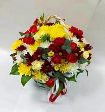 Цветочная композиция из Хризантемы и Розы в корзине в Курчанской