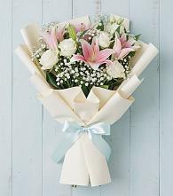 Букет цветов из:  Лилии в Курчанской