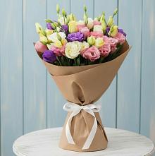 Букет цветов из:  Лизиантусы в Курчанской
