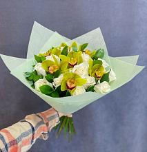 Букет цветов из:  Орхидеи и Розы в Курчанской