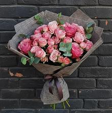 Букет цветов из:  Розы в Курчанской